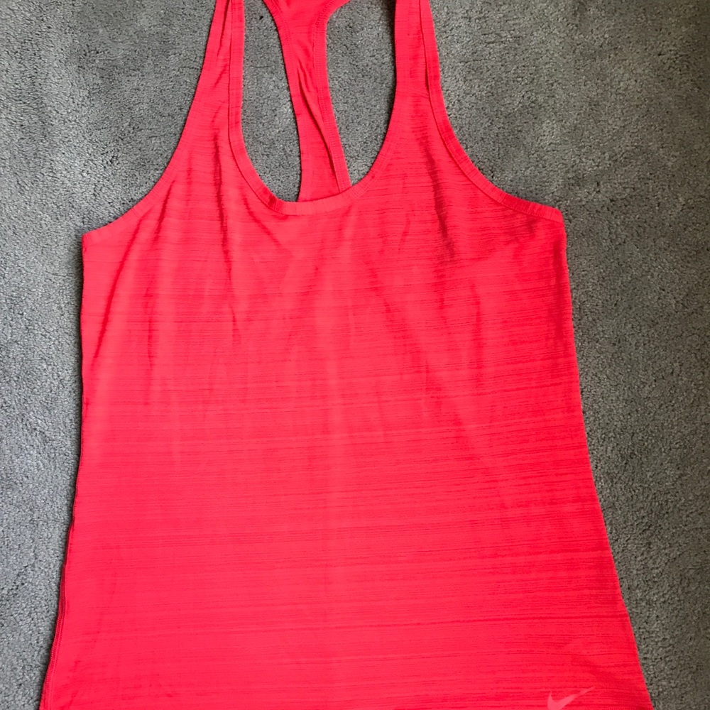 Nike Atomic Red loose Tank